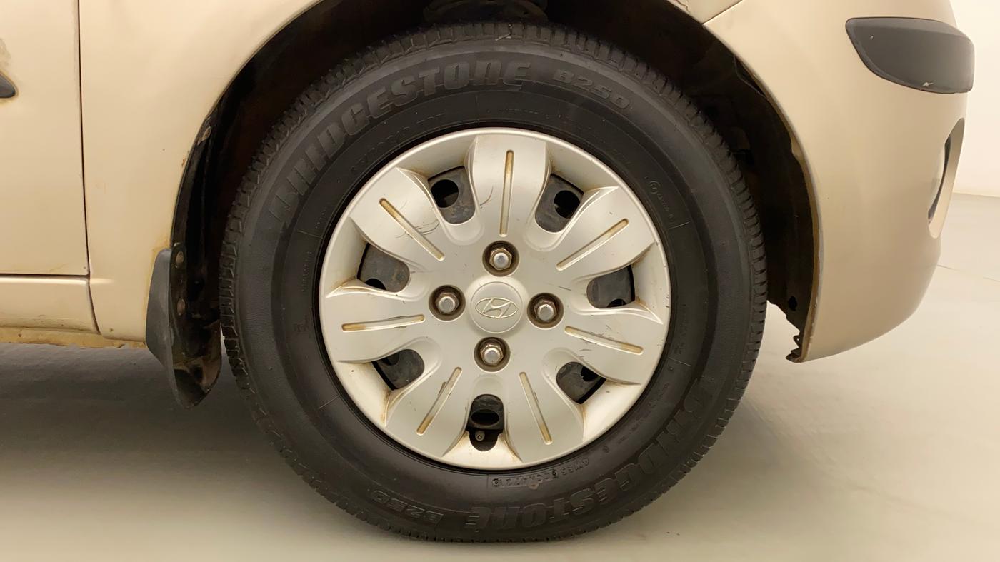 2010 Hyundai i10 MAGNA 1.2, Petrol, Manual, 1,16,613 km, Right Front Wheel