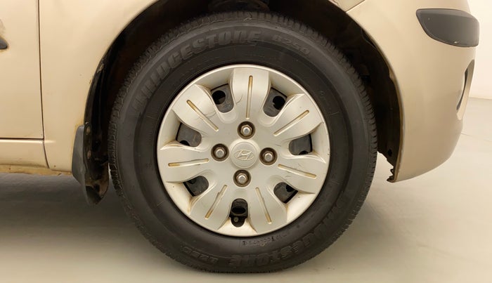 2010 Hyundai i10 MAGNA 1.2, Petrol, Manual, 1,16,613 km, Right Front Wheel