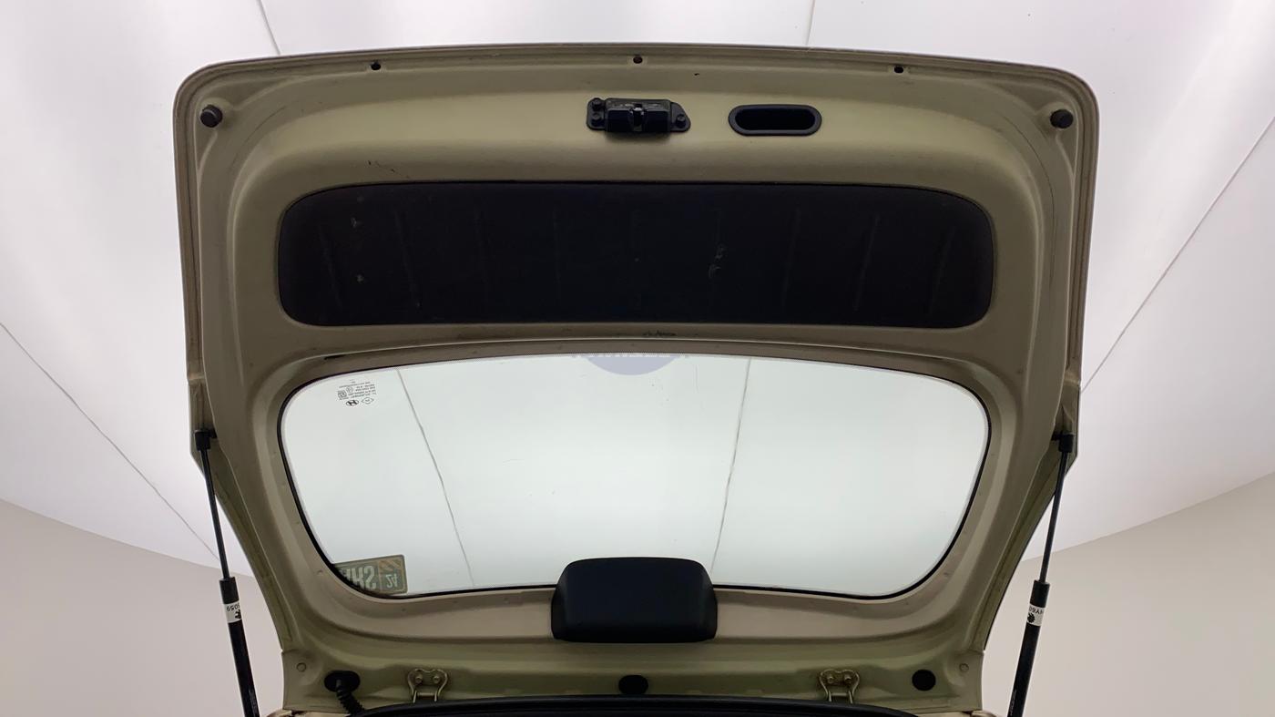 2010 Hyundai i10 MAGNA 1.2, Petrol, Manual, 1,16,613 km, Boot Door Open