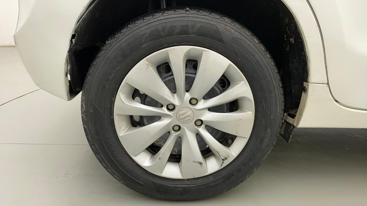 2017 Maruti Baleno DELTA PETROL 1.2, Petrol, Manual, 54,890 km, Right Rear Wheel