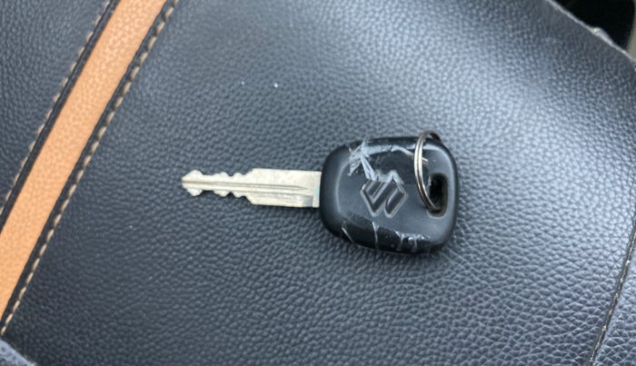 2017 Maruti Alto K10 VXI, Petrol, Manual, 16,905 km, Key Close Up