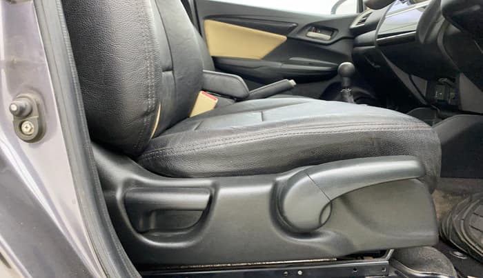 2018 Honda Jazz 1.2L I-VTEC V, Petrol, Manual, 24,298 km, Driver Side Adjustment Panel