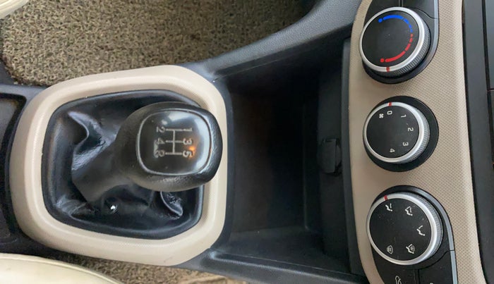 2014 Hyundai Grand i10 MAGNA 1.2 KAPPA VTVT, Petrol, Manual, 45,182 km, Gear Lever