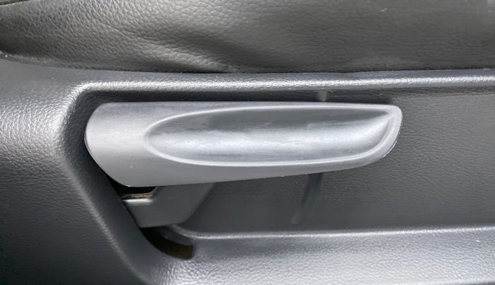2020 Volkswagen Polo HIGHLINE PLUS 1.0 TSI AT, Petrol, Automatic, 37,660 km, Driver Side Adjustment Panel
