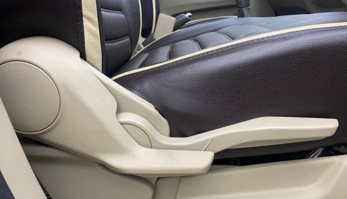 2019 Maruti Ertiga ZXI SHVS, Petrol, Manual, 40,877 km, Driver Side Adjustment Panel