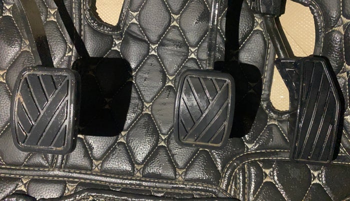 2019 Maruti Ertiga ZXI SHVS, Petrol, Manual, 40,877 km, Pedals