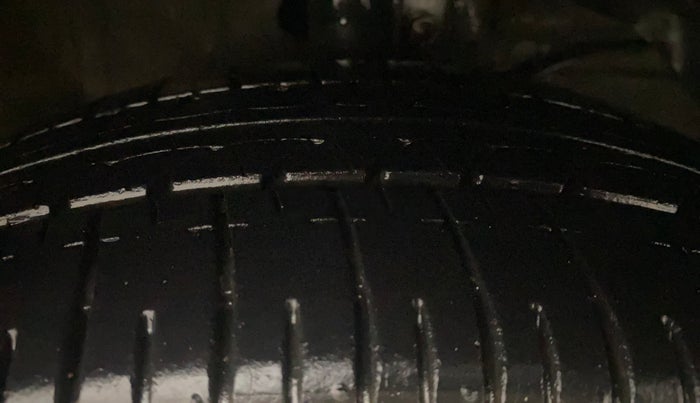 2019 Maruti Ertiga ZXI SHVS, Petrol, Manual, 40,877 km, Right Front Tyre Tread