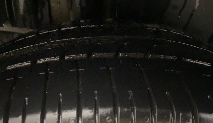 2019 Maruti Ertiga ZXI SHVS, Petrol, Manual, 40,877 km, Right Rear Tyre Tread