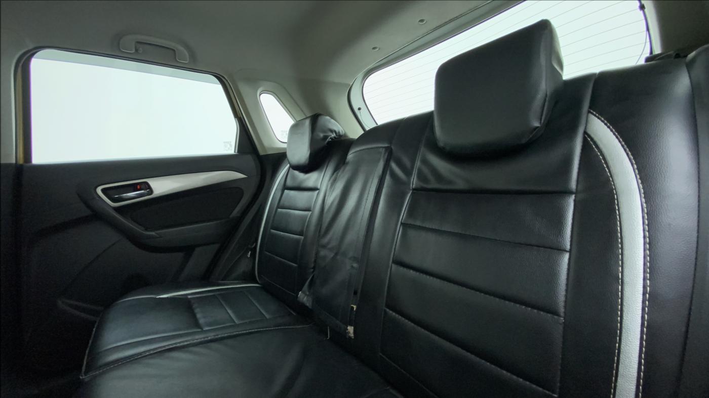 2016 Maruti Vitara Brezza ZDI PLUS DUAL TONE, Diesel, Manual, 86,427 km, Right Side Rear Door Cabin