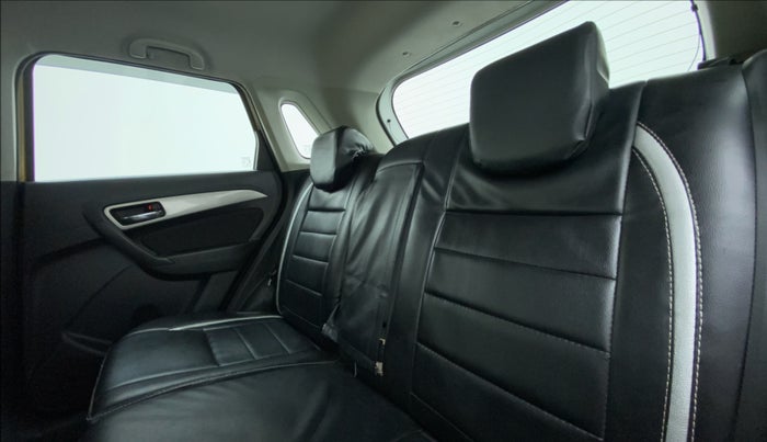 2016 Maruti Vitara Brezza ZDI PLUS DUAL TONE, Diesel, Manual, 86,427 km, Right Side Rear Door Cabin