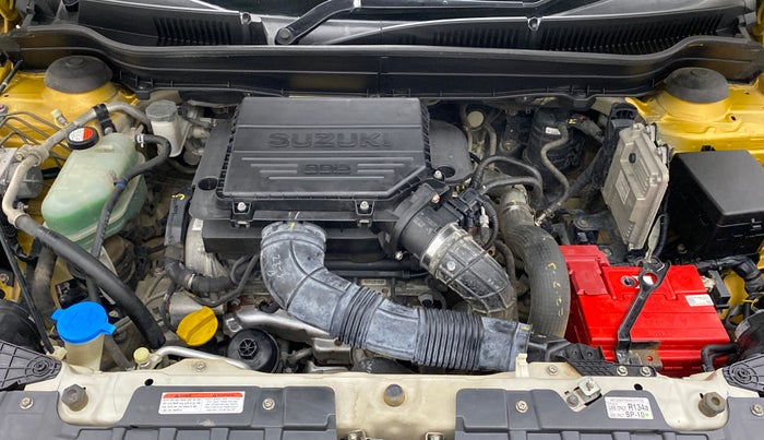 2016 Maruti Vitara Brezza ZDI PLUS DUAL TONE, Diesel, Manual, 86,427 km, Open Bonet