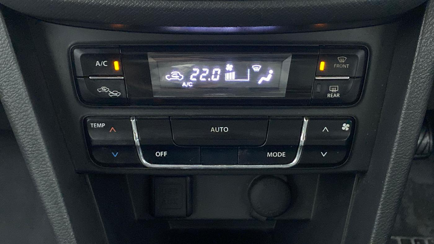 2016 Maruti Vitara Brezza ZDI PLUS DUAL TONE, Diesel, Manual, 86,427 km, Automatic Climate Control