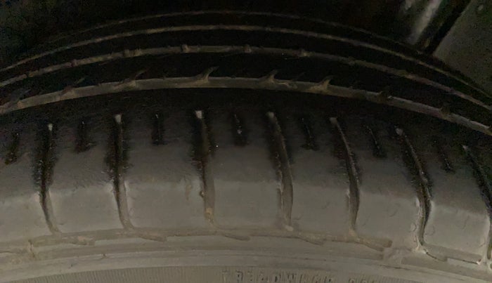 2019 MG HECTOR SHARP 1.5 DCT PETROL, Petrol, Automatic, 45,949 km, Right Rear Tyre Tread