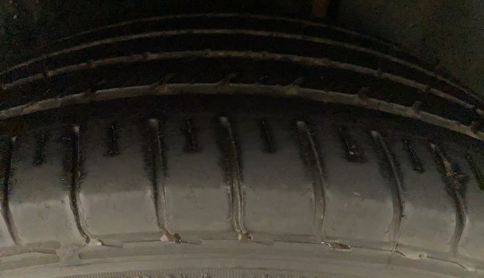 2019 MG HECTOR SHARP 1.5 DCT PETROL, Petrol, Automatic, 45,949 km, Right Front Tyre Tread