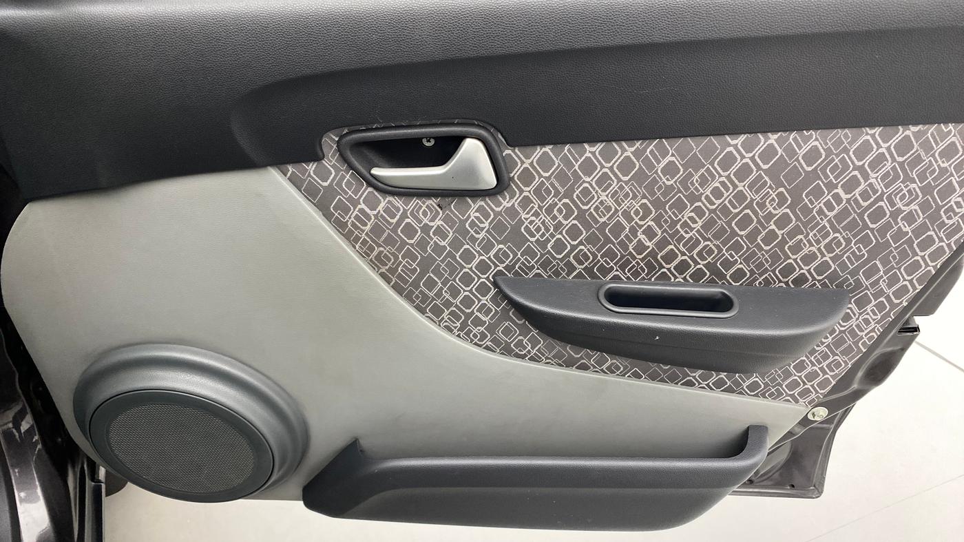 2018 Maruti Alto 800 LXI, Petrol, Manual, 34,932 km, Driver Side Door Panels Control