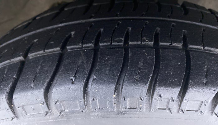 2018 Maruti Alto 800 LXI, Petrol, Manual, 34,932 km, Right Front Tyre Tread