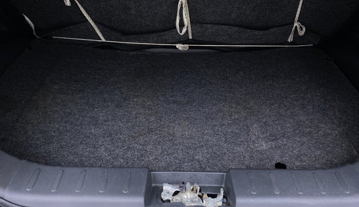 2018 Maruti Alto 800 LXI, Petrol, Manual, 34,932 km, Boot Inside