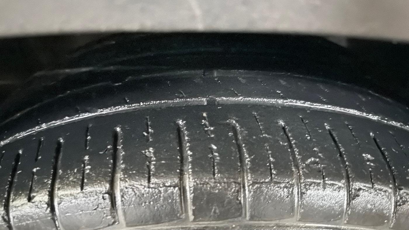 2020 KIA SONET HTK PLUS 1.2, Petrol, Manual, 47,033 km, Right Front Tyre Tread