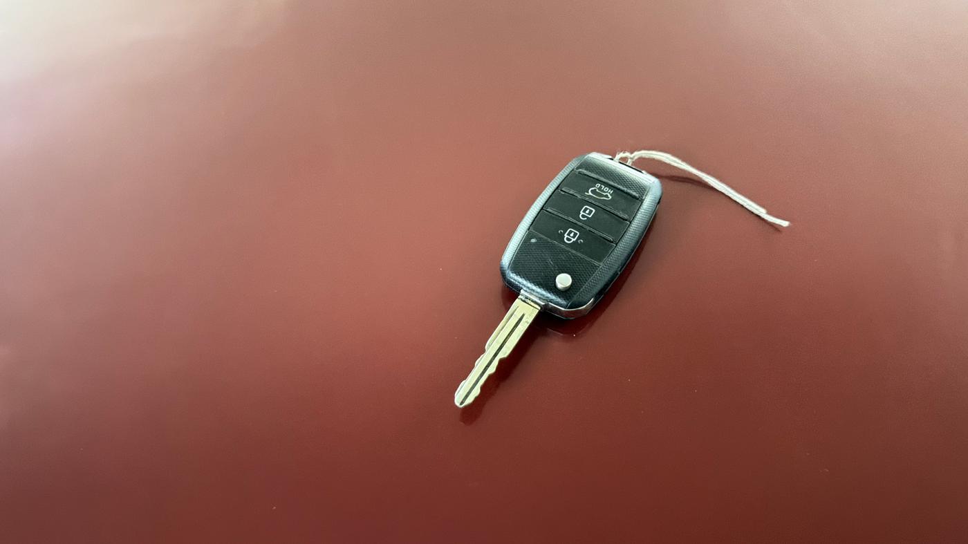 2020 KIA SONET HTK PLUS 1.2, Petrol, Manual, 47,033 km, Key Close Up