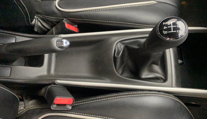 2017 Maruti Baleno DELTA PETROL 1.2, Petrol, Manual, 48,940 km, Gear Lever