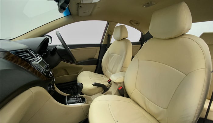 2014 Hyundai Verna FLUIDIC 1.6 CRDI SX AT, Diesel, Automatic, 80,809 km, Right Side Front Door Cabin