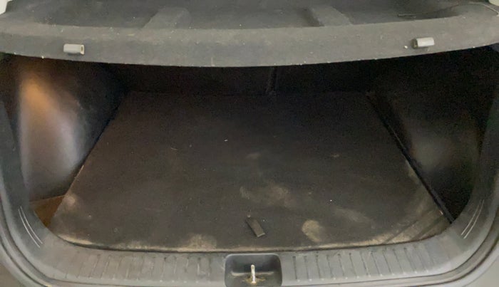 2021 Hyundai Creta SX 1.5 PETROL, Petrol, Manual, 74,935 km, Boot Inside