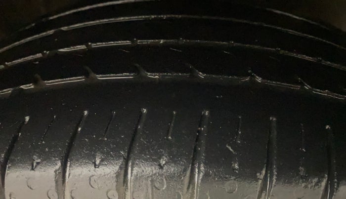 2019 Hyundai Elite i20 ASTA 1.2 (O), Petrol, Manual, 32,922 km, Right Front Tyre Tread