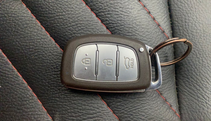 2019 Hyundai Elite i20 ASTA 1.2 (O), Petrol, Manual, 32,922 km, Key Close Up