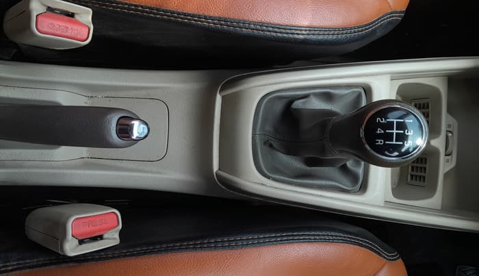2020 Maruti Ertiga ZXI SHVS, Petrol, Manual, 45,313 km, Gear Lever