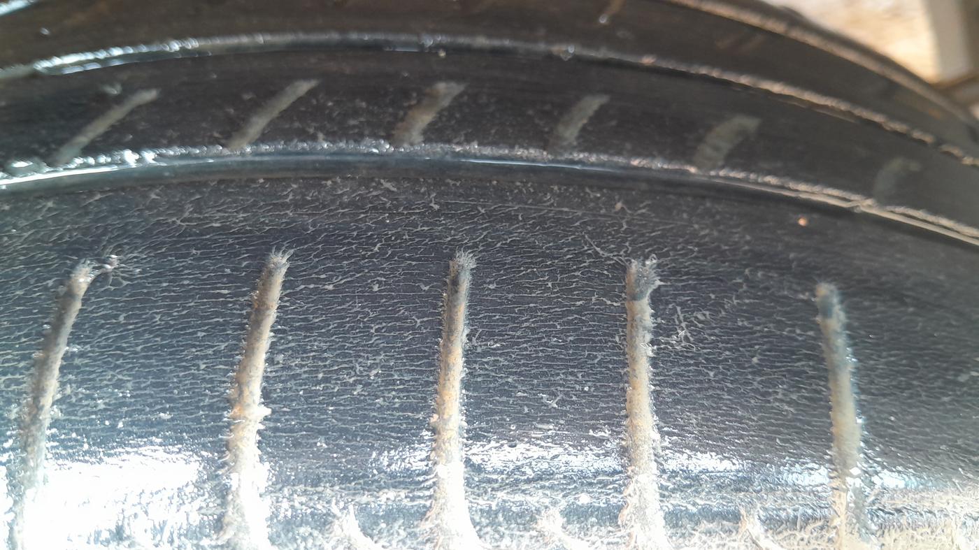 2020 Maruti Ertiga ZXI SHVS, Petrol, Manual, 44,147 km, Right Front Tyre Tread