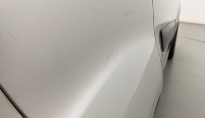 2011 Maruti Ritz VXI, Petrol, Manual, 57,439 km, Right quarter panel - Minor scratches