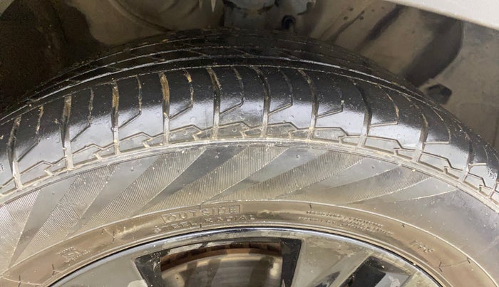 2021 KIA SELTOS HTX ANNIVERSARY EDITION 1.5 PETROL, Petrol, Manual, 61,904 km, Right Front Tyre Tread