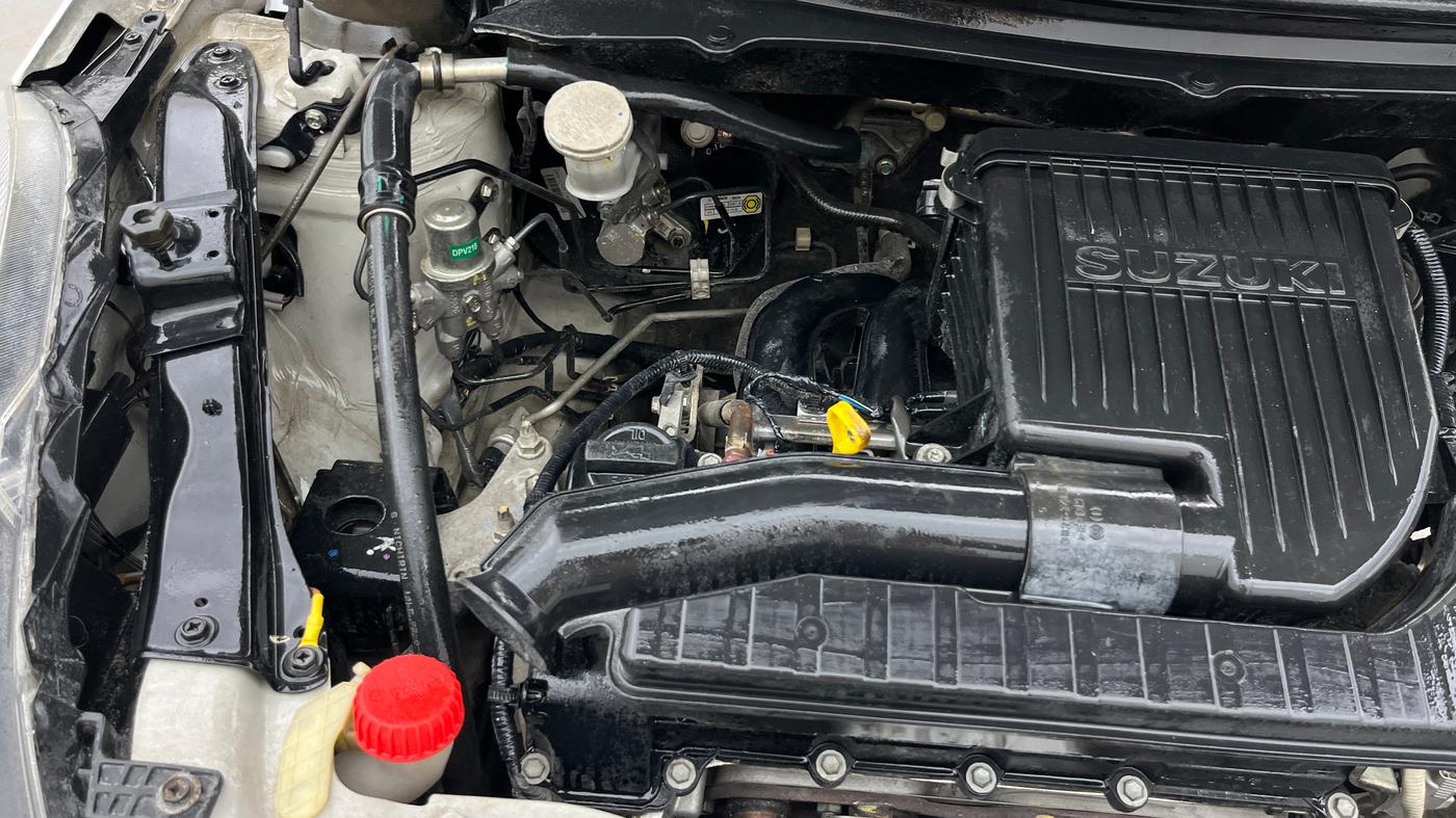 2015 Maruti Swift Dzire VXI, Petrol, Manual, 80,006 km, Engine View - Right