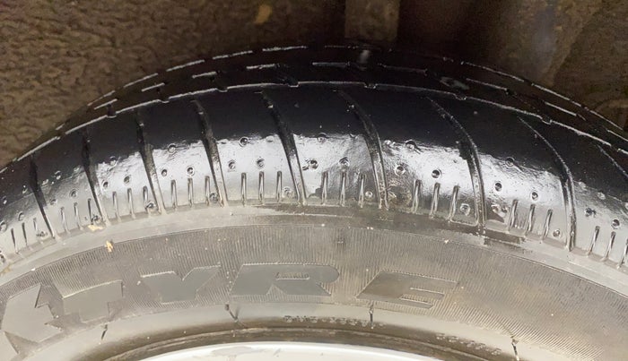 2014 Hyundai Xcent S 1.2, Petrol, Manual, 55,511 km, Left Rear Tyre Tread