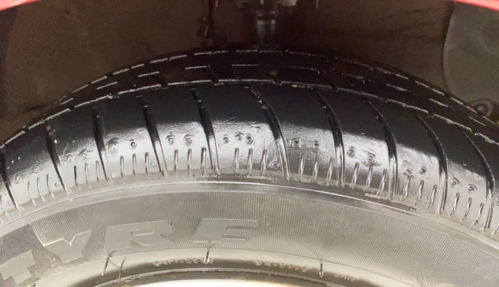 2014 Hyundai Xcent S 1.2, Petrol, Manual, 55,511 km, Right Front Tyre Tread