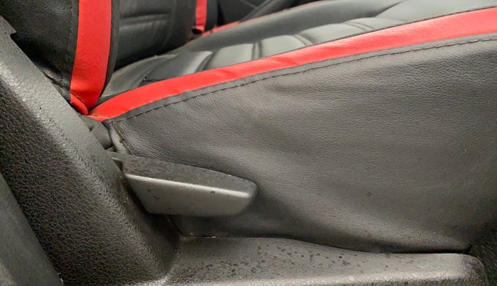 2018 Renault Duster RXS CVT, Petrol, Automatic, 27,281 km, Driver Side Adjustment Panel