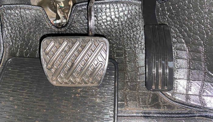 2018 Renault Duster RXS CVT, Petrol, Automatic, 27,281 km, Pedals