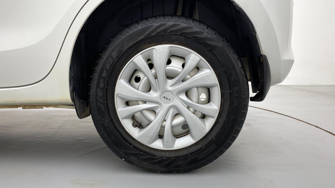 2021 Maruti Swift LXI D, Petrol, Manual, 7,969 km, Left Rear Wheel