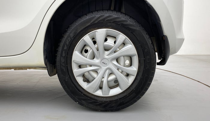2021 Maruti Swift LXI D, Petrol, Manual, 7,969 km, Left Rear Wheel