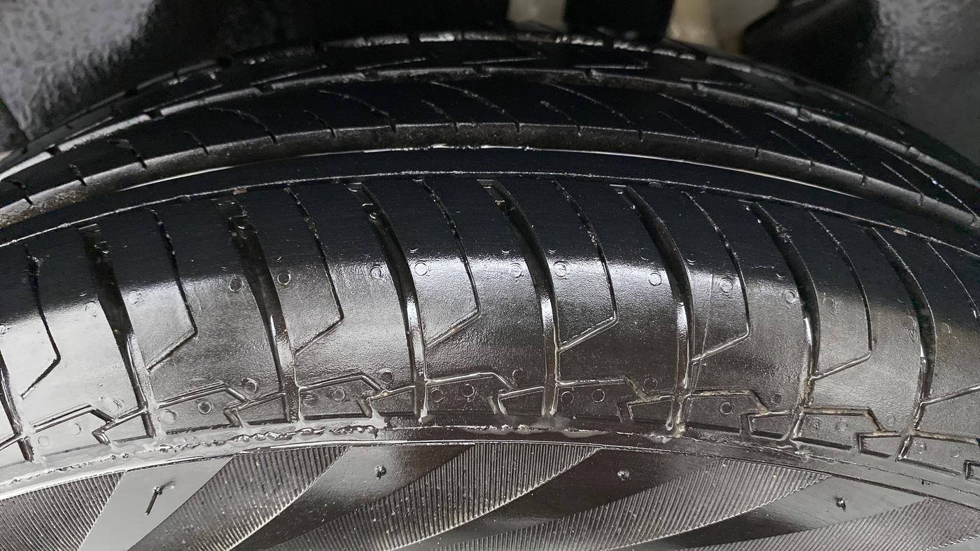 2021 Maruti Swift LXI D, Petrol, Manual, 7,969 km, Left Rear Tyre Tread