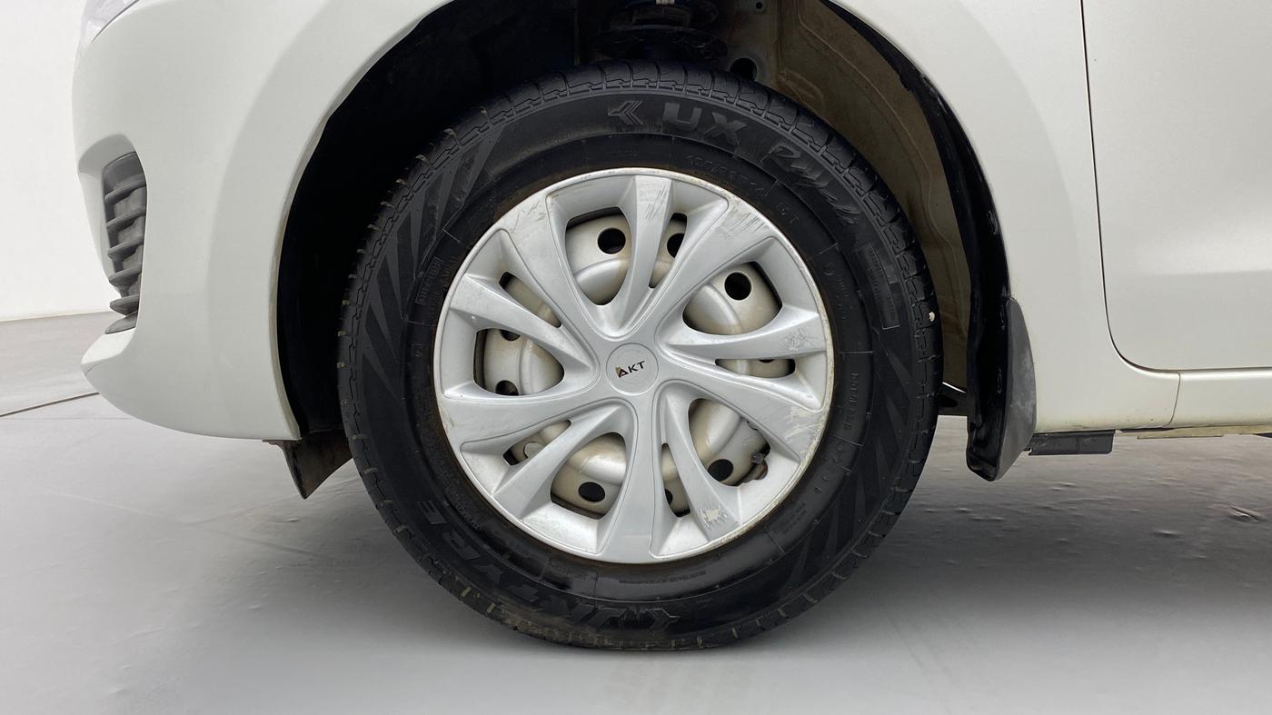 2021 Maruti Swift LXI D, Petrol, Manual, 7,969 km, Left Front Wheel