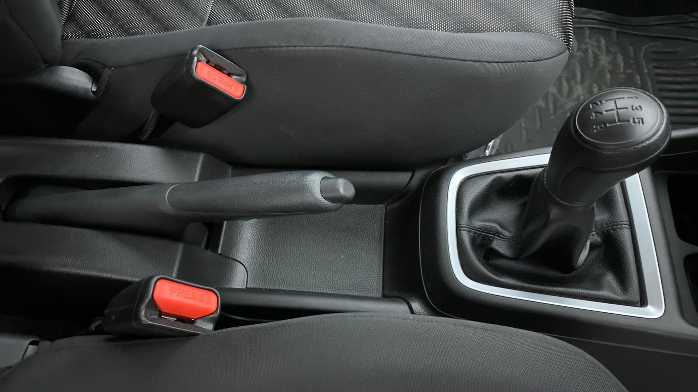 2021 Maruti Swift LXI D, Petrol, Manual, 7,969 km, Gear Lever