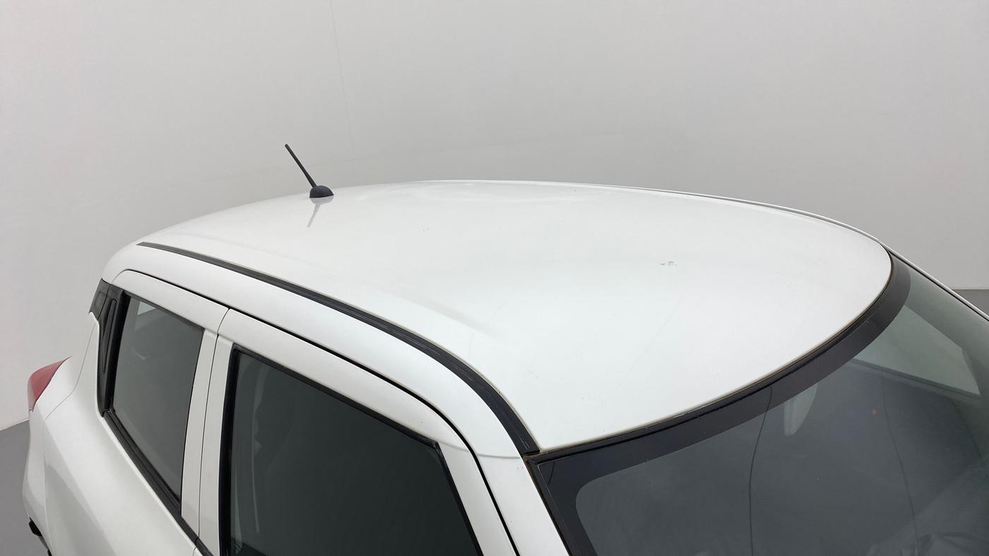 2021 Maruti Swift LXI D, Petrol, Manual, 7,969 km, Roof