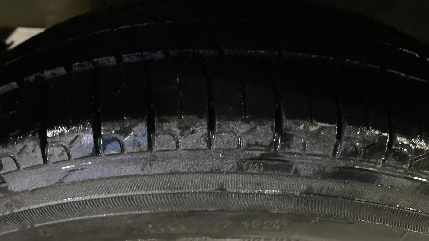 2018 Hyundai Eon D-LITE+, Petrol, Manual, 57,217 km, Left Front Tyre Tread