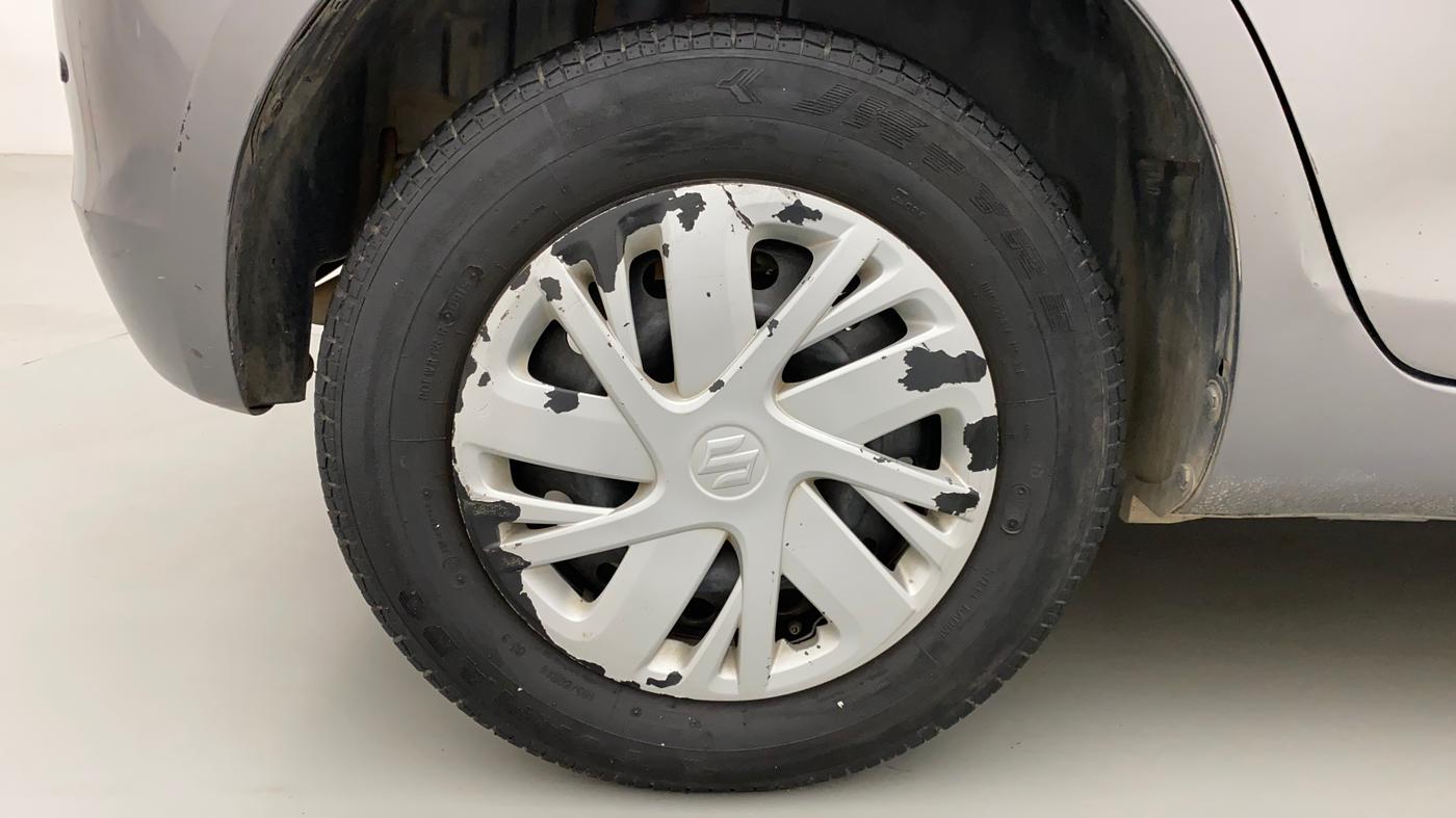 2015 Maruti Swift VXI, Petrol, Manual, 52,486 km, Right Rear Wheel