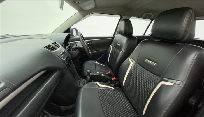 2015 Maruti Swift VXI, Petrol, Manual, 52,486 km, Right Side Front Door Cabin