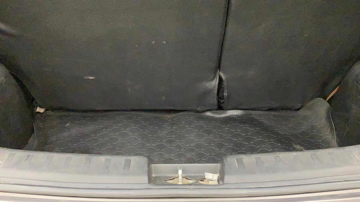 2015 Maruti Swift VXI, Petrol, Manual, 52,486 km, Boot Inside