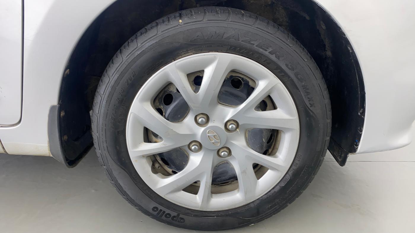 2017 Hyundai Grand i10 MAGNA 1.2 KAPPA VTVT, Petrol, Manual, 30,183 km, Right Front Wheel