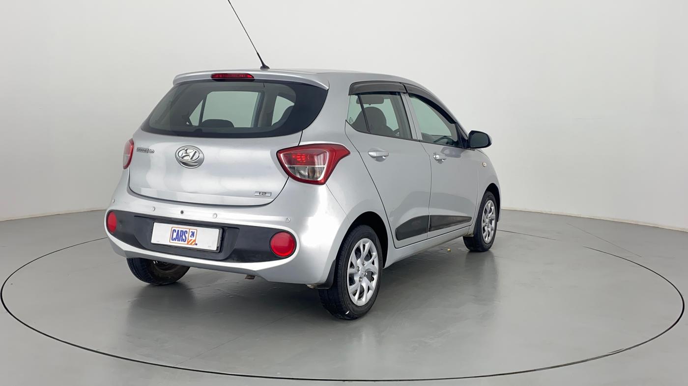 2017 Hyundai Grand i10 MAGNA 1.2 KAPPA VTVT, Petrol, Manual, 30,183 km, Right Back Diagonal