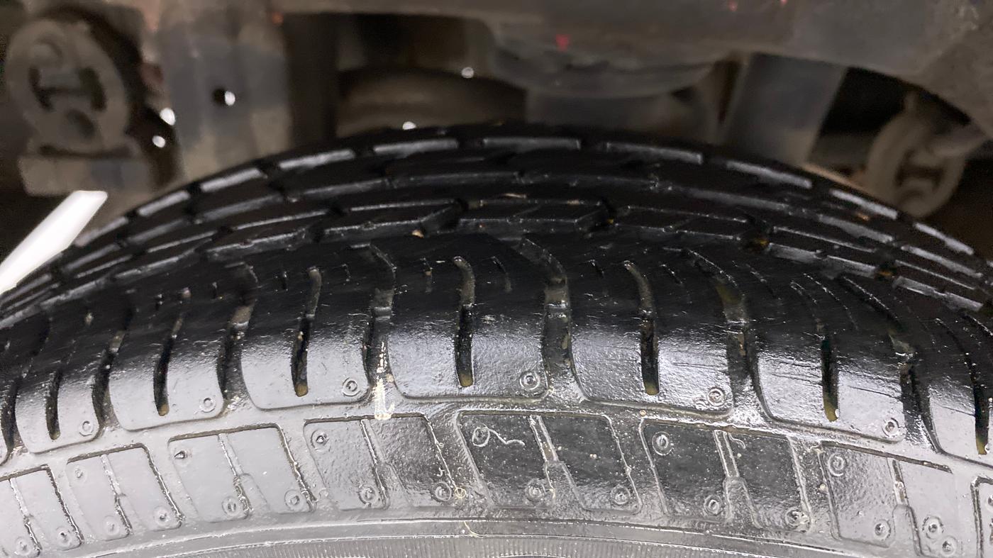 2013 Maruti Alto K10 VXI, Petrol, Manual, 44,303 km, Right Rear Tyre Tread